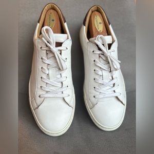 To boot new york sneakers